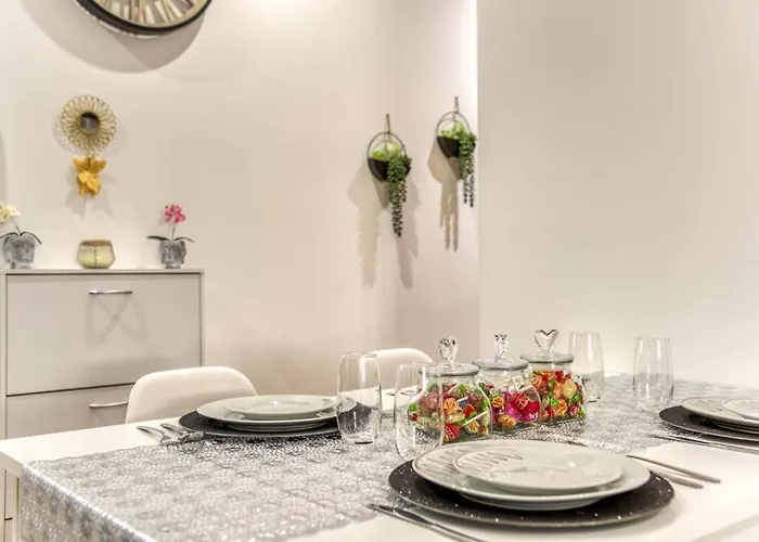 Soleil Sucre T2 Centre Historique De * Narbonne